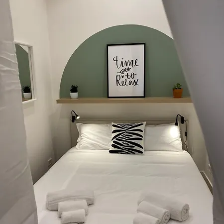 Domus Scudo Di Francia 아파트 *